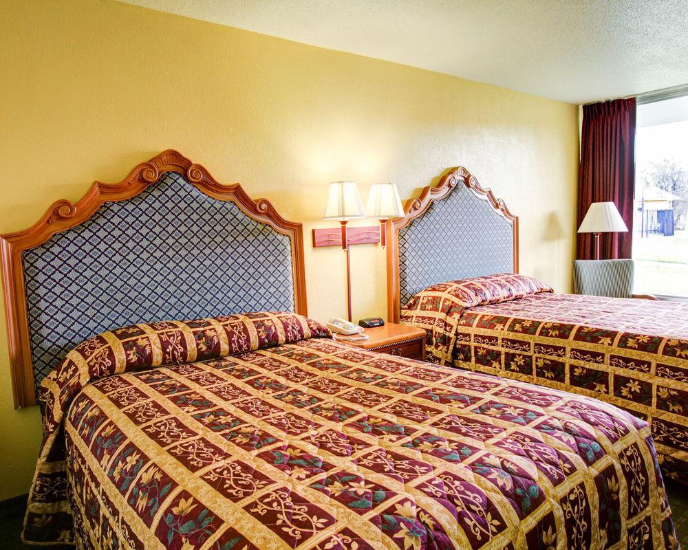 University Inn Сан-Маркос Екстер'єр фото